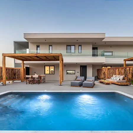 Mousonas Luxury Living Kámpos