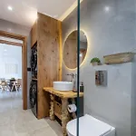 Mousonas Luxury Living Apartment