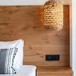 Mousonas Luxury Living *