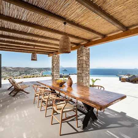 Mousonas Luxury Living *