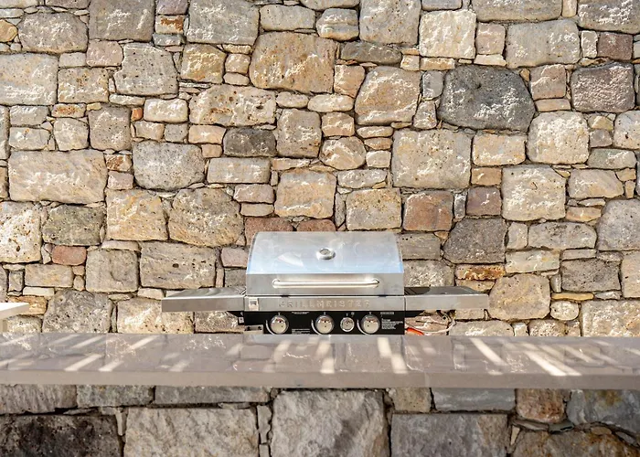 Mousonas Luxury Living Apartman *