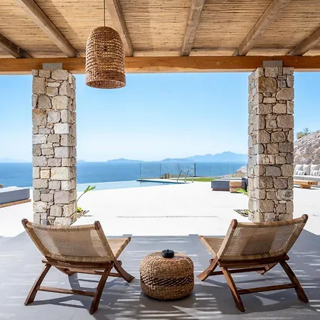 Mousonas Luxury Living Apartment