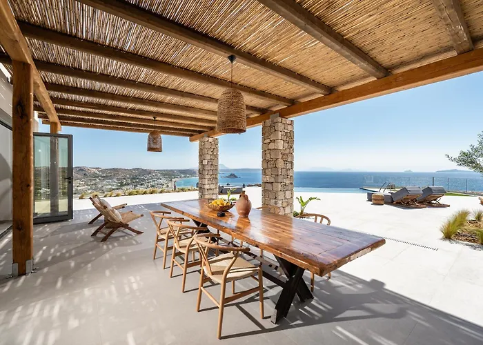 Mousonas Luxury Living *